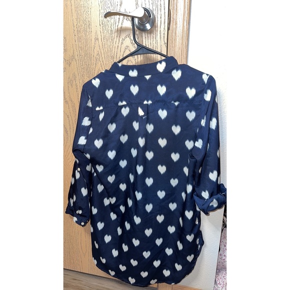 blouse - Picture 2 of 2